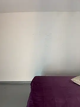 Webcam Model (monnay520)  is live.Free join now!