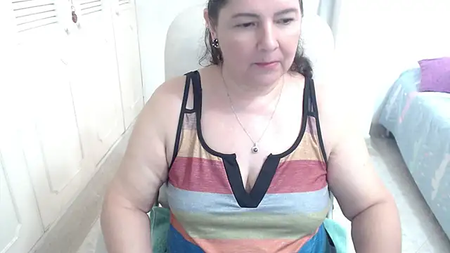 leonela_69 webcam