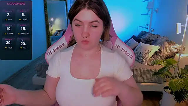 lovelyy_julia webcam