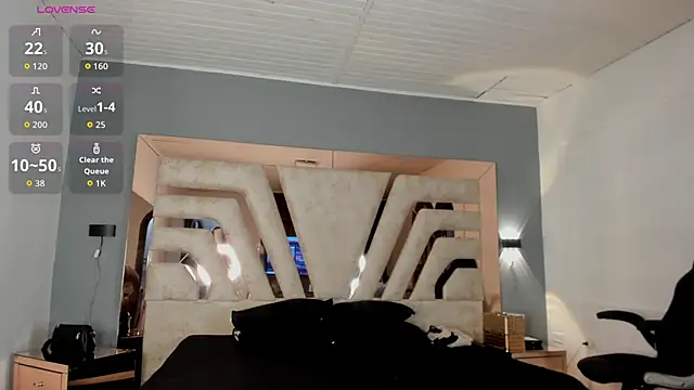 REINA_ADAHARA's live cam