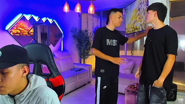 Houseofwarrios webcam