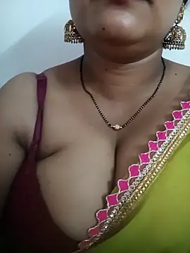 nyra-23 - Nyra-23's free webcam - UK Sex Cams