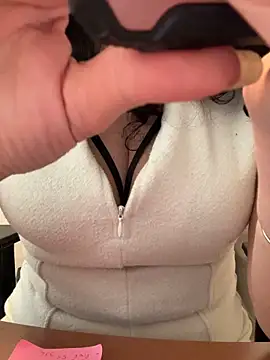 Deessenympho - Couple Stripchat model