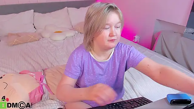 Sara_Robinson webcam