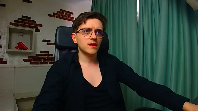 felixstarkk - FelixStarkk's free webcam - UK Sex Cams