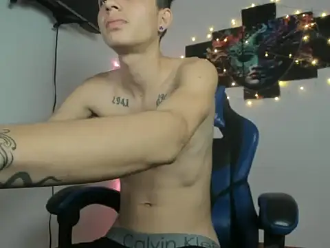 Yherferson_45 webcam