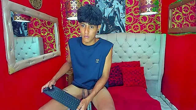 straightyoungpein webcam