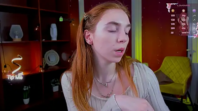 online cam porn Stella Flower