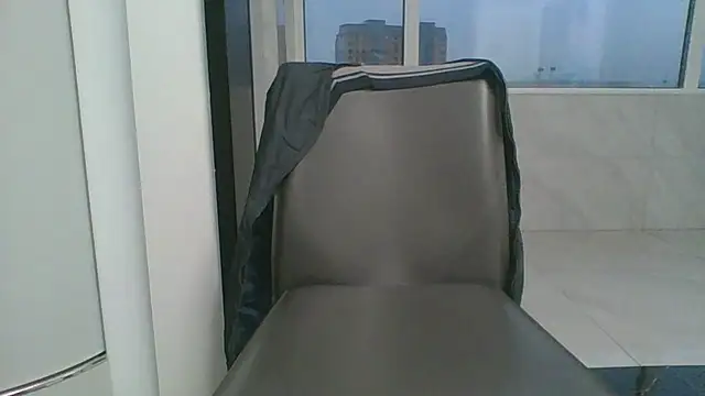 nole_china7 (Ask my age) - talk / fun / cum