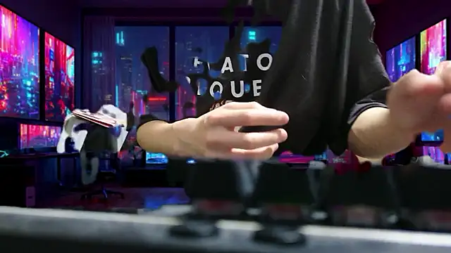 Pui-Ch Live Webcam on Stripchat