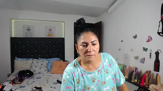 mature_bigboobs10 webcam