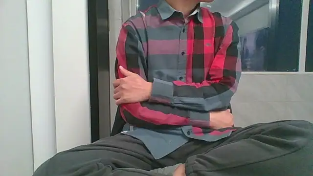 nole_china7 (Ask my age) - talk / fun / cum