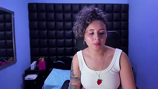 celeste_blue69 webcam