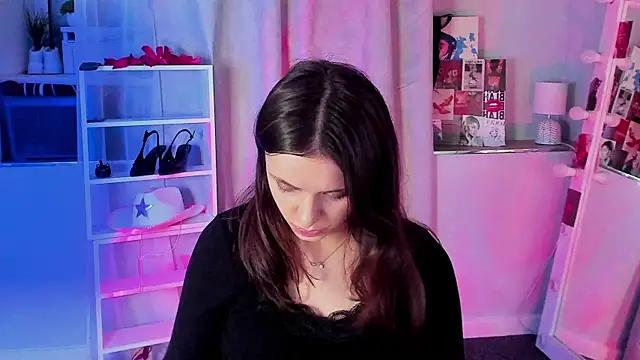 Sahara_Shields webcam