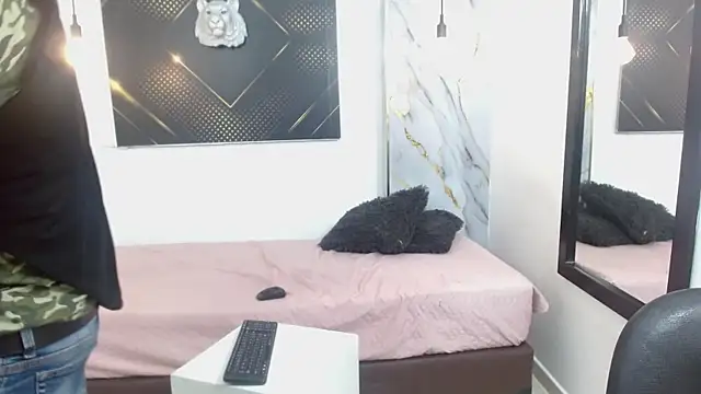 kingoftemptation - KingOfTemptation's free webcam - UK Sex Cams