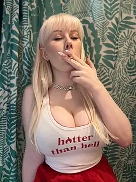 LaraHollywood webcam