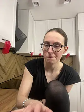 martiniiselenna (F young) - Sucking wet finger