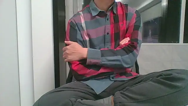 nole_china7 (Ask my age) - talk / fun / cum