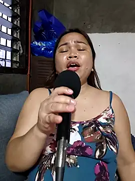 Sweetlorie_83 webcam