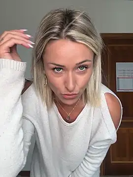 petrouchkaaa_'s room