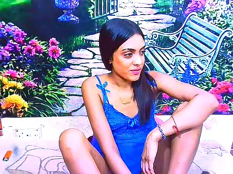 IndianPretty14u2Luv live sex cam