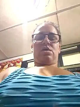 Webcam Model (tugordita-hot)  is live.Free join now!