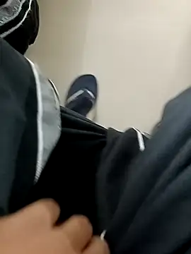 malluflash (Ask my age) - #cam2cam #cheap-privates #daddies #dirty-talk #flashing #hairy #hd #indian #masturbation #medium #mobile #redheads #sexting #small-audience #straight #uncut