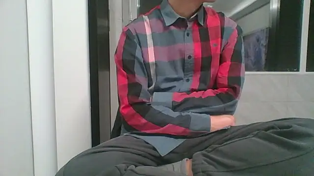 nole_china7 (Ask my age) - talk / fun / cum