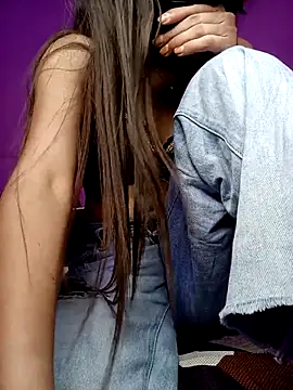 Webcam Model (Yours_dannyy) is live