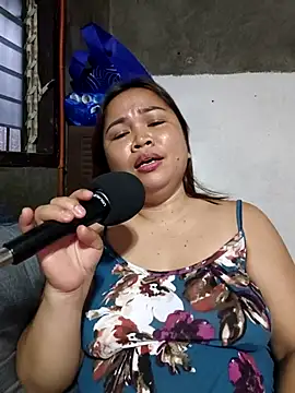 Webcam Model (Sweetlorie_83)  is live.Free join now!