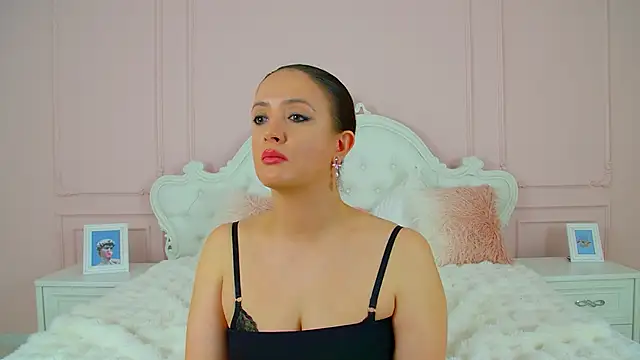 ElinaBellucci webcam