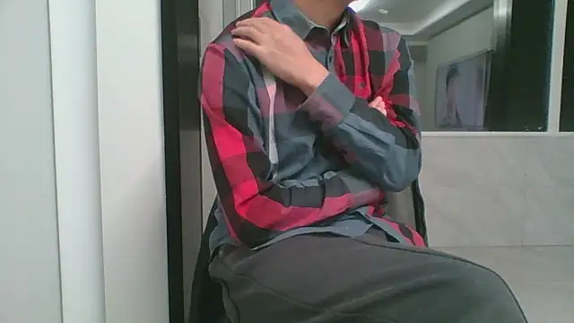 nole_china7 (Ask my age) - talk / fun / cum