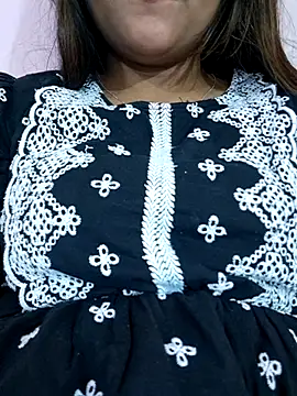 cute-ananyaa (F young) - Boobs oil massage