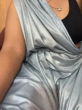 Webcam Model (priya__sexy_) is live