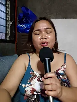 Webcam Model (Sweetlorie_83)  is live.Free join now!