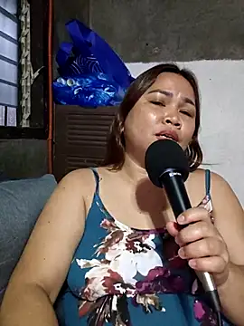 Sweetlorie_83 webcam