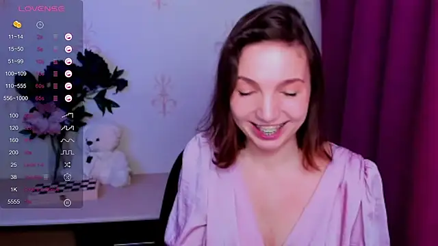 KindHazelHere_ webcam