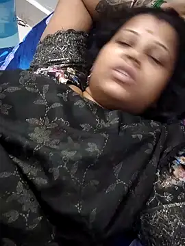 sweetqueen143 webcam