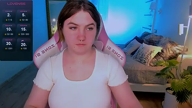 lovelyy_julia webcam