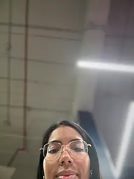 SheenaBrooke's live cam