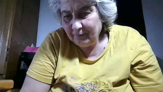 ExquisiteMature webcam