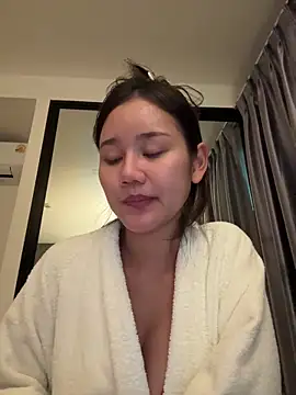 SweetThaiGirlfriend Stripchat cam model