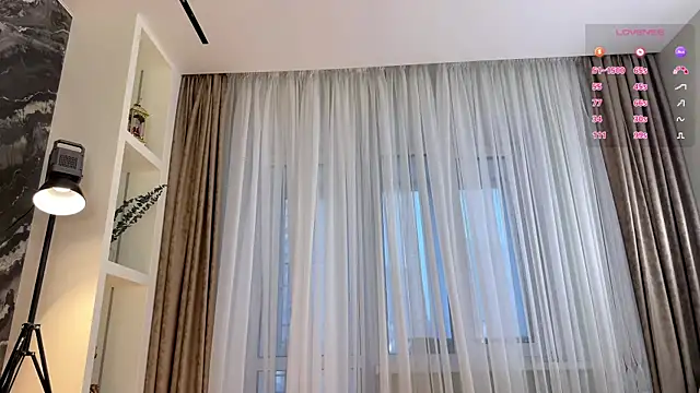 glaydsleveto (F young) - drops of oil on my chest