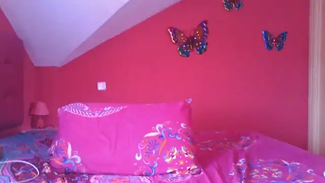 VictoriaVeraxxx Live Webcam on Stripchat