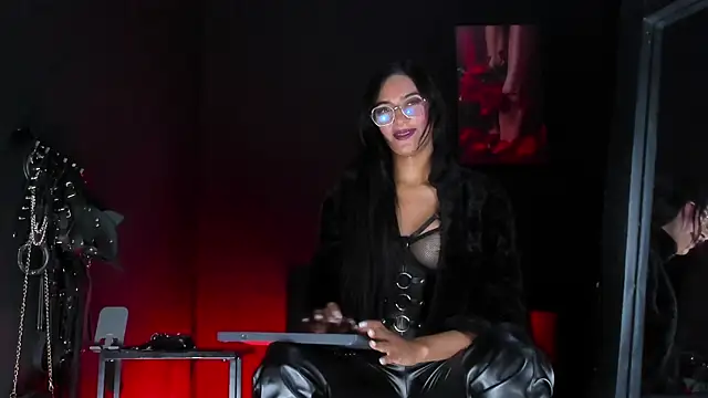 valerymooon - ValeryMooon's free webcam - UK Sex Cams