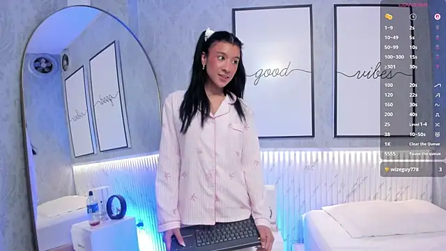 beautydoll18_ webcam