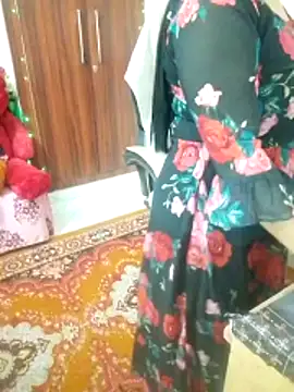 Cute_Shanaya_143 webcam