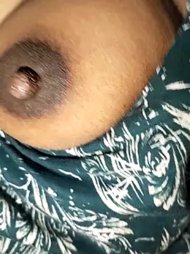 Anuji--_--_--_--_ webcam