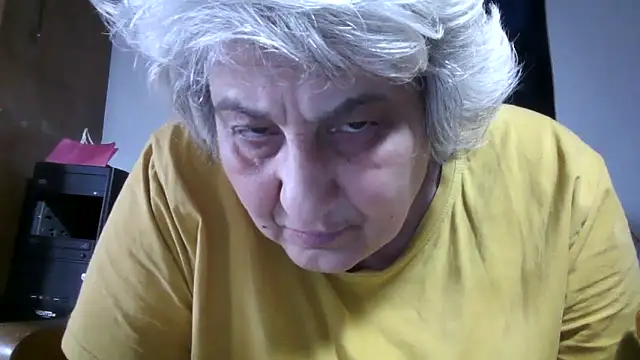 ExquisiteMature webcam