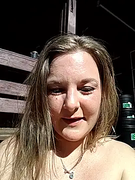 SwedishJennifer's live cam